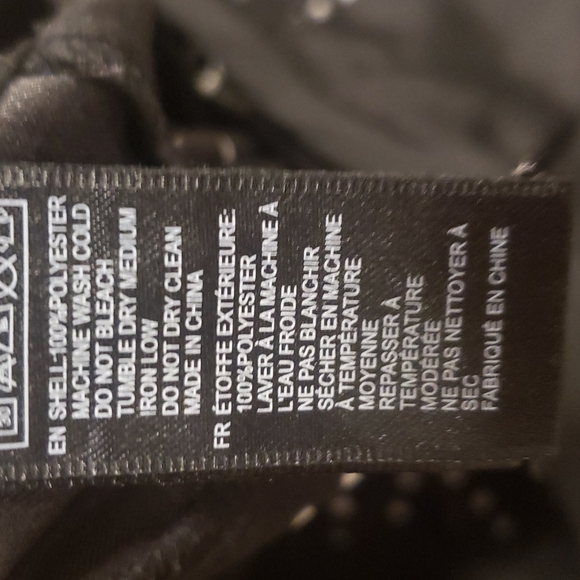 ⭐Free With Purchase⭐ - Picture 4 of 6